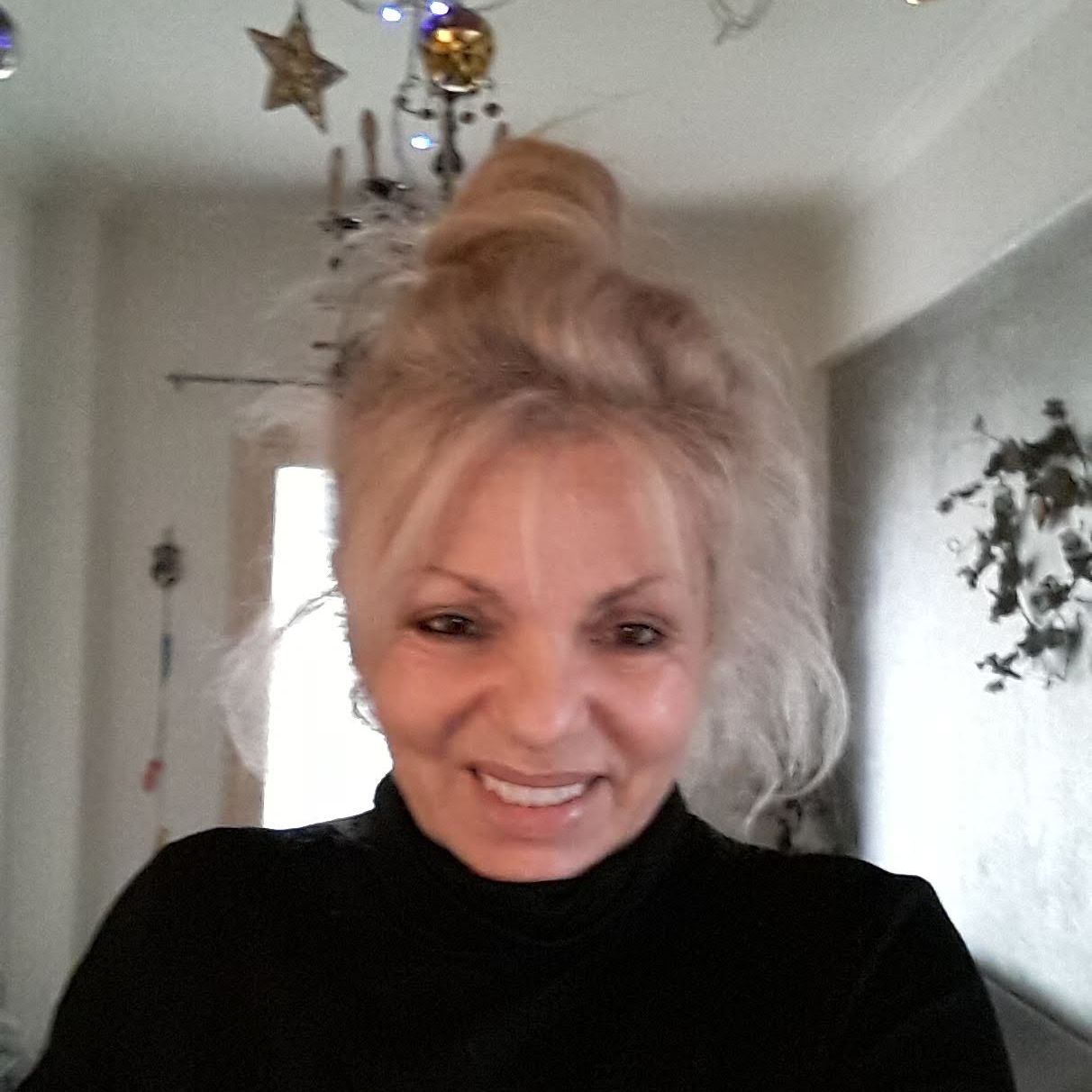 Anna Theodorakis profile photo