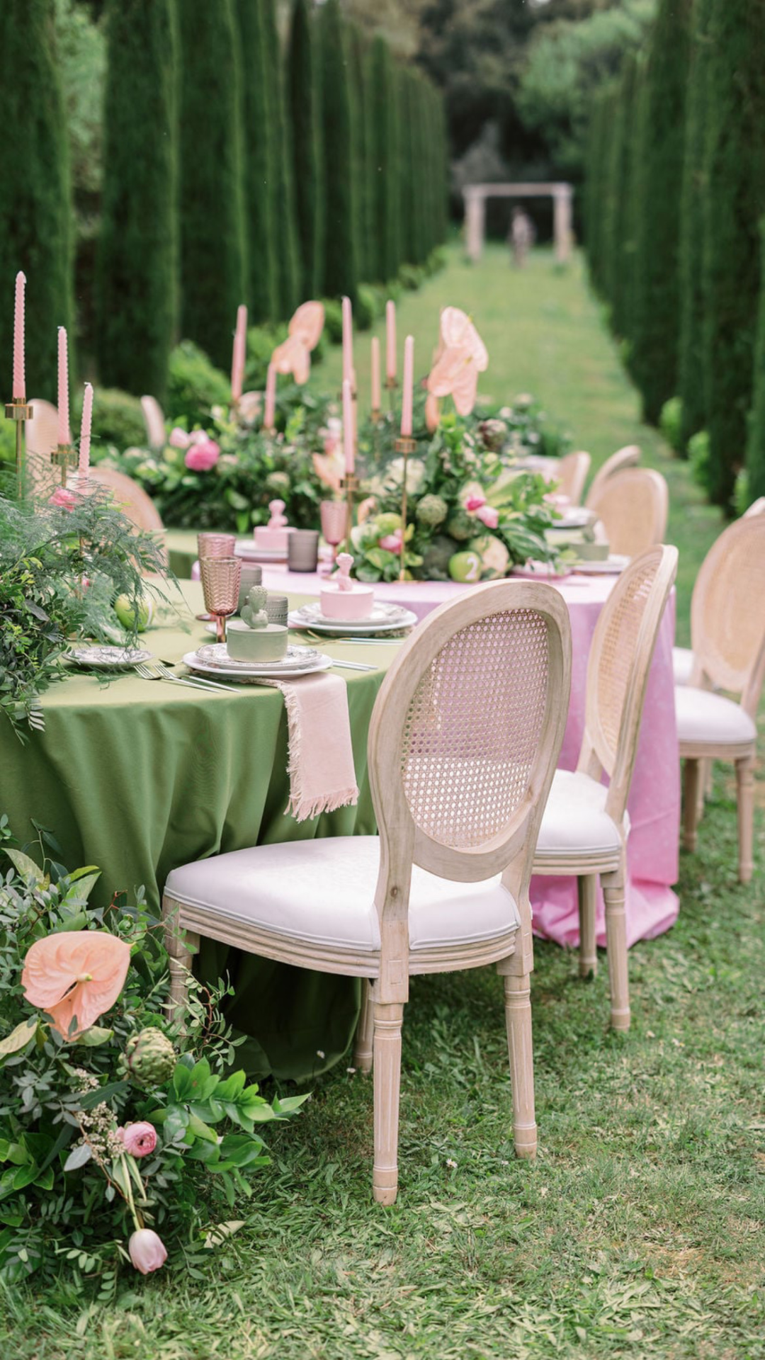 9E8053DD-21B9-43DD-AD54-E8D439661C91