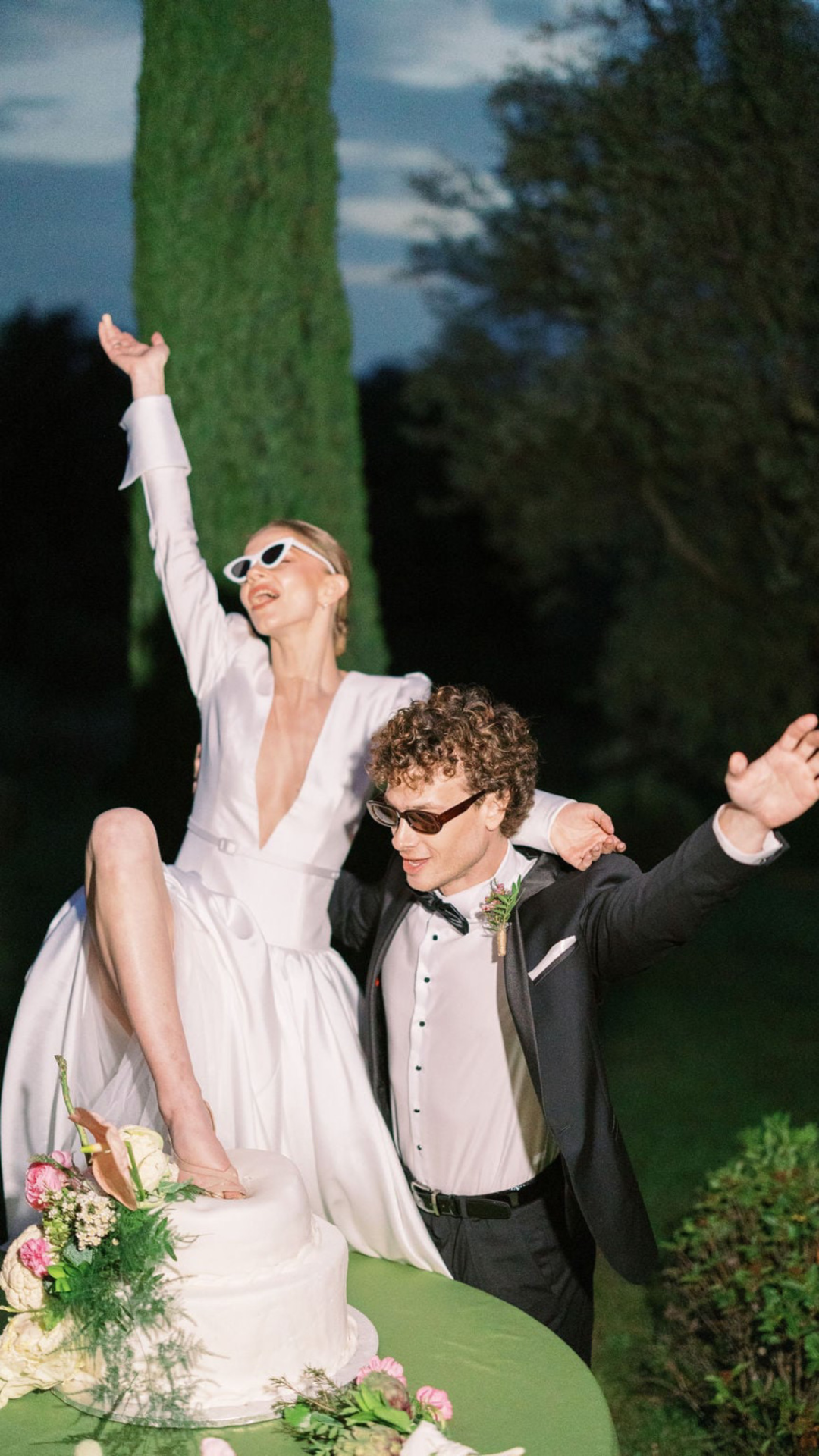 180FE9C6-4C2A-4752-ABDE-705CAAE93FDA