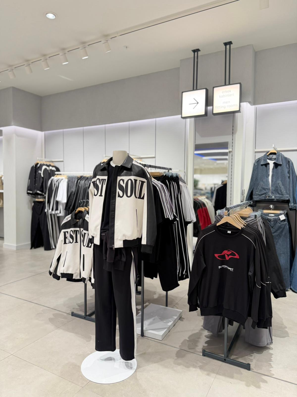 a6e24fb7-af15-470e-93ed-57c23ab64a6f