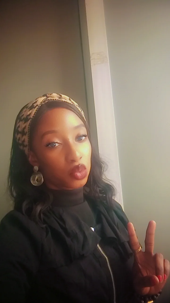 Funmijoy  profile photo