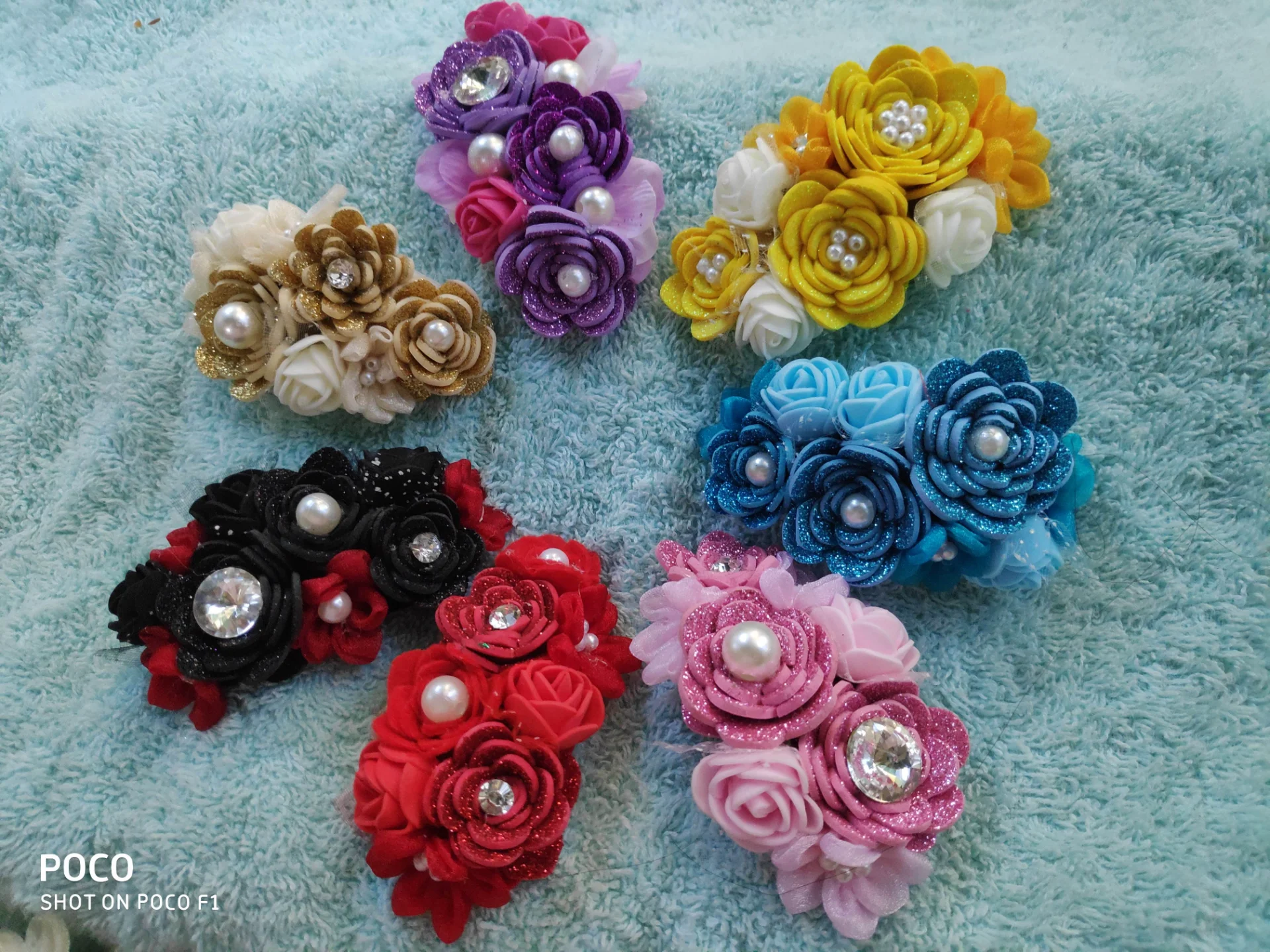 Floral all over clips