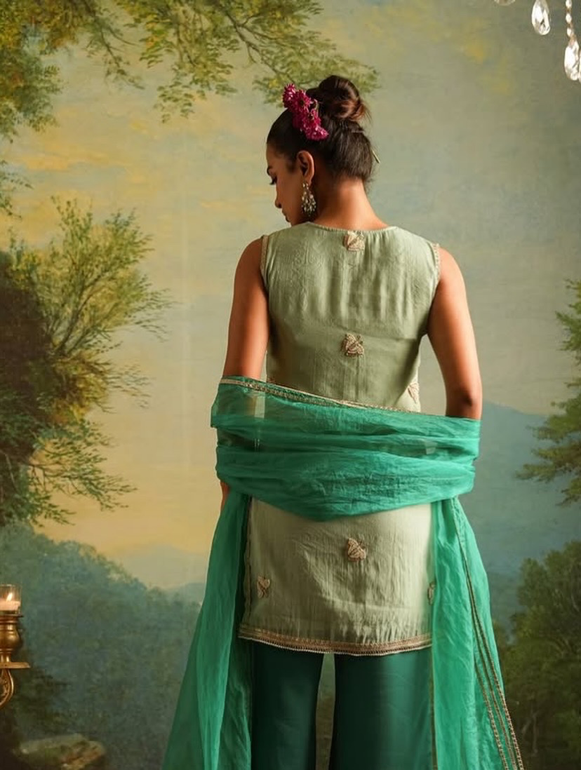 A8201EBF-14D5-44E8-8276-B9AE516A432F