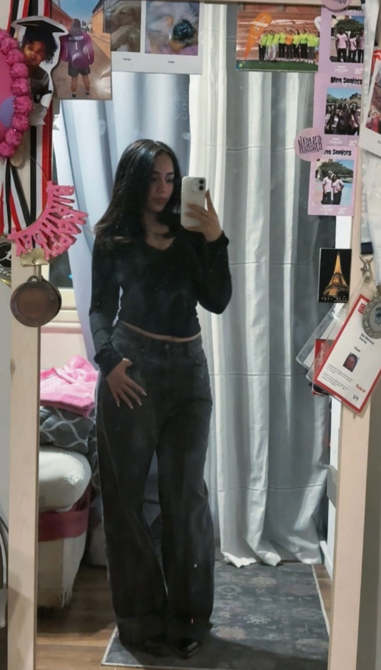 malakelaroussy12 profile photo