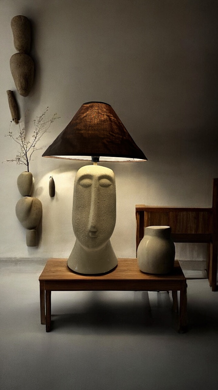 Selected Objects by Thomas andrawes, decor