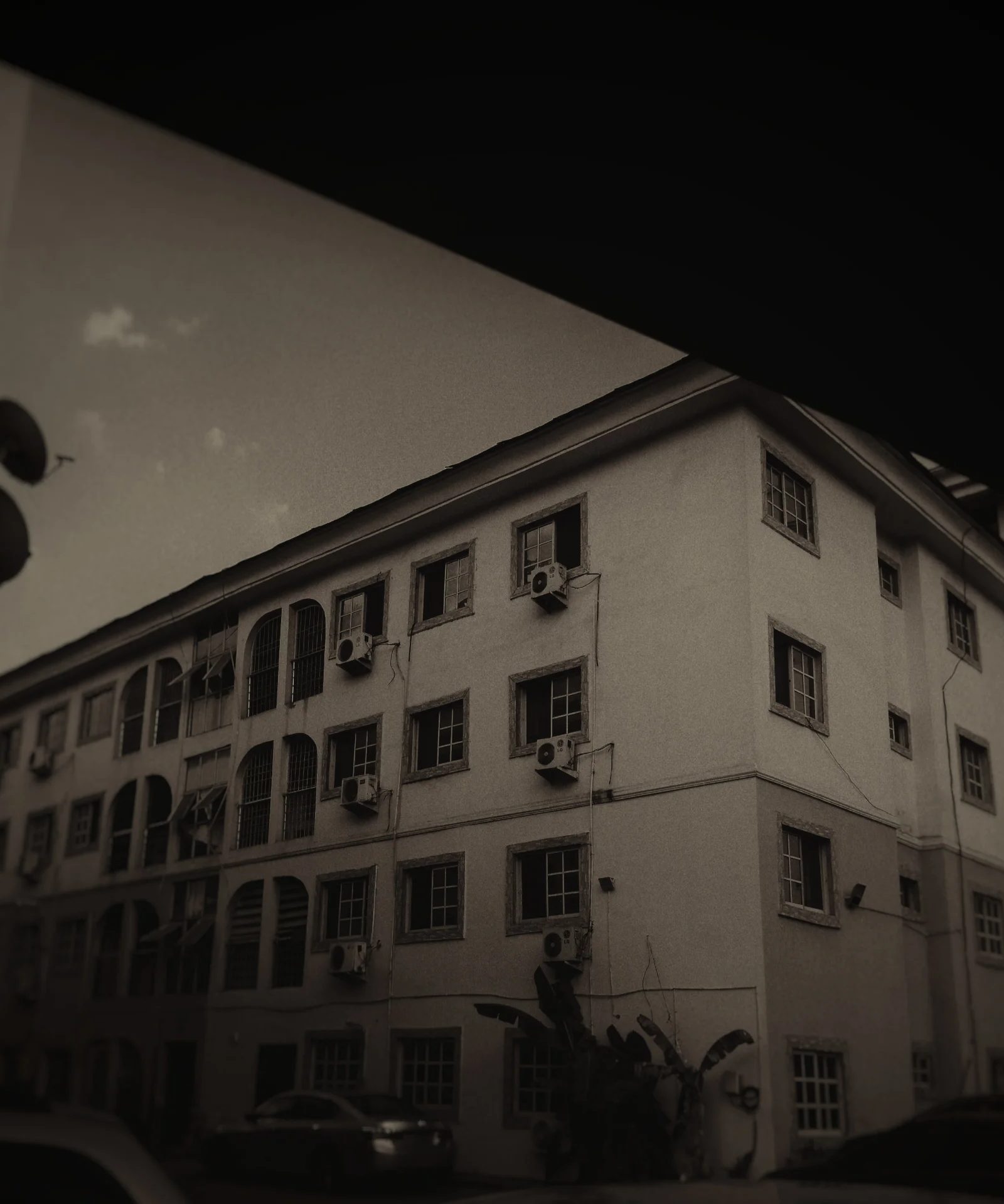 SELECTED PORTFOLIO by Mishael, photography — editorial