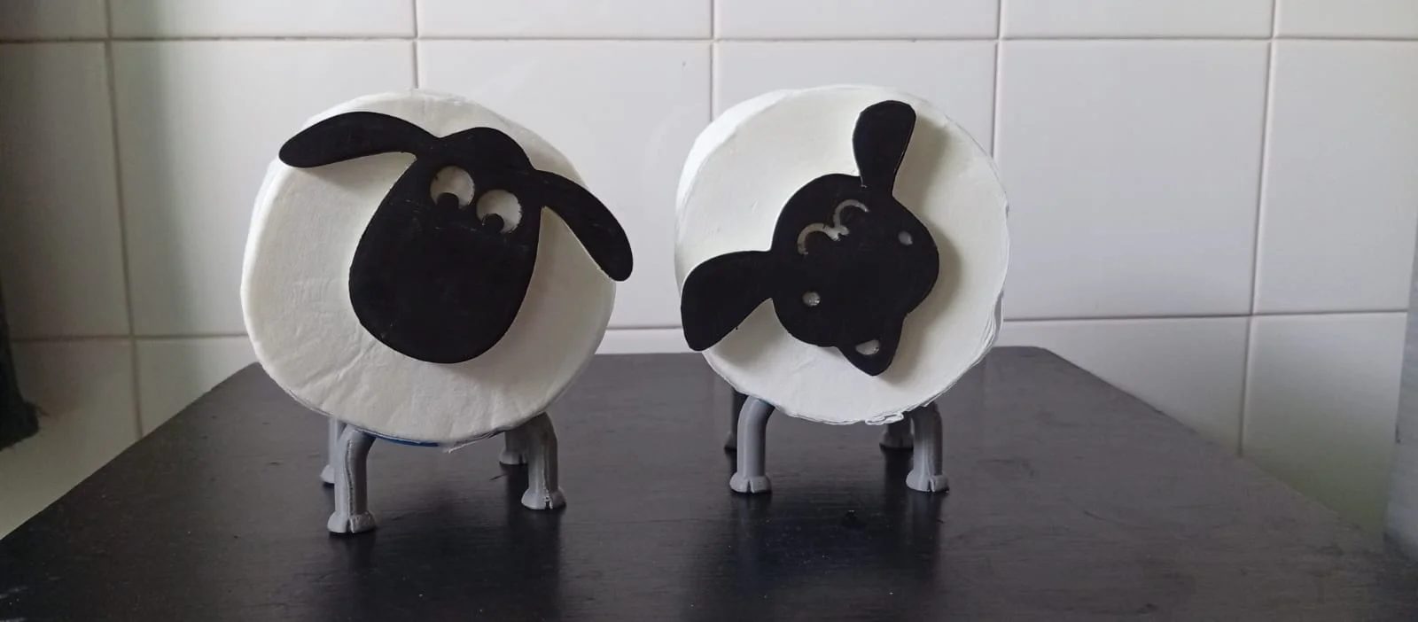 TOILET PAPER STANDS by Marita, diy piñatas. 3d printing