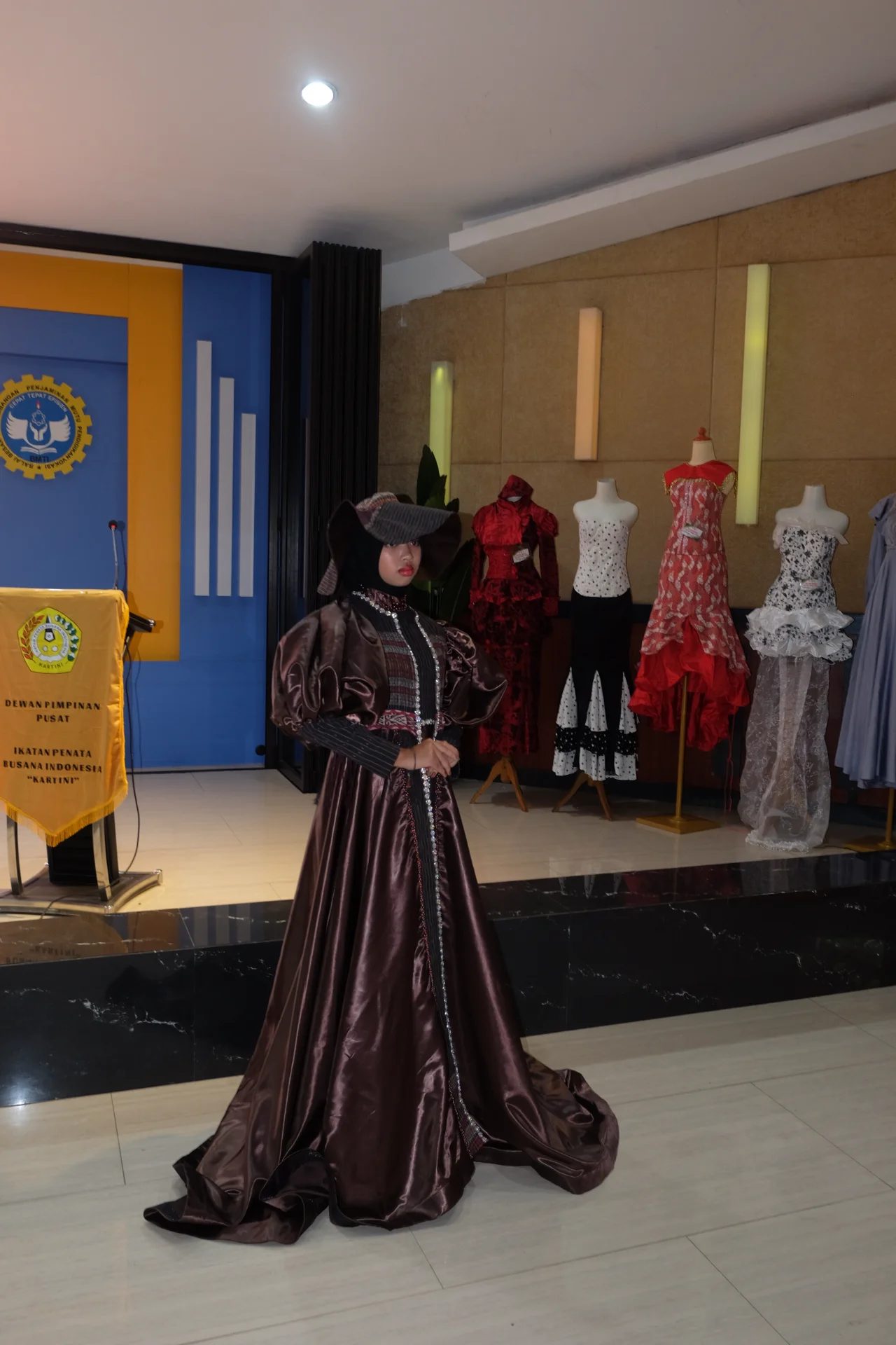 runaway by Zillaetha Andrea, fashion designing and modelling