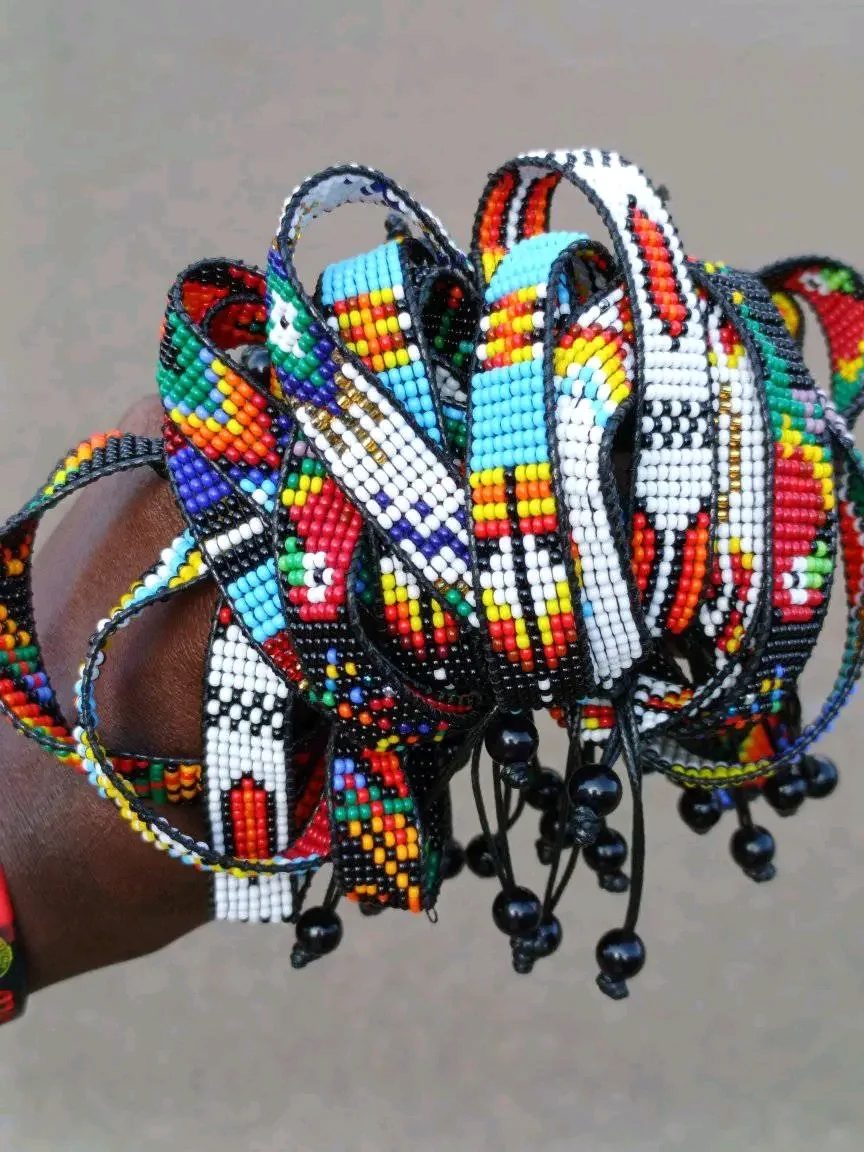 FB_IMG_17346735888329992 by HUZU CREATIVES , beading