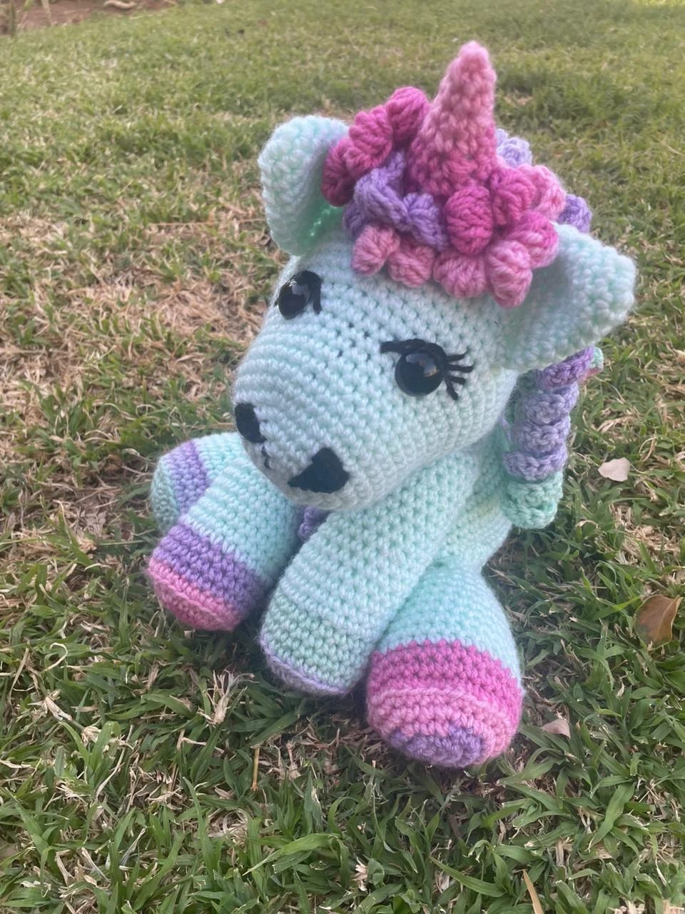 Crocheter by santanel165, caterer